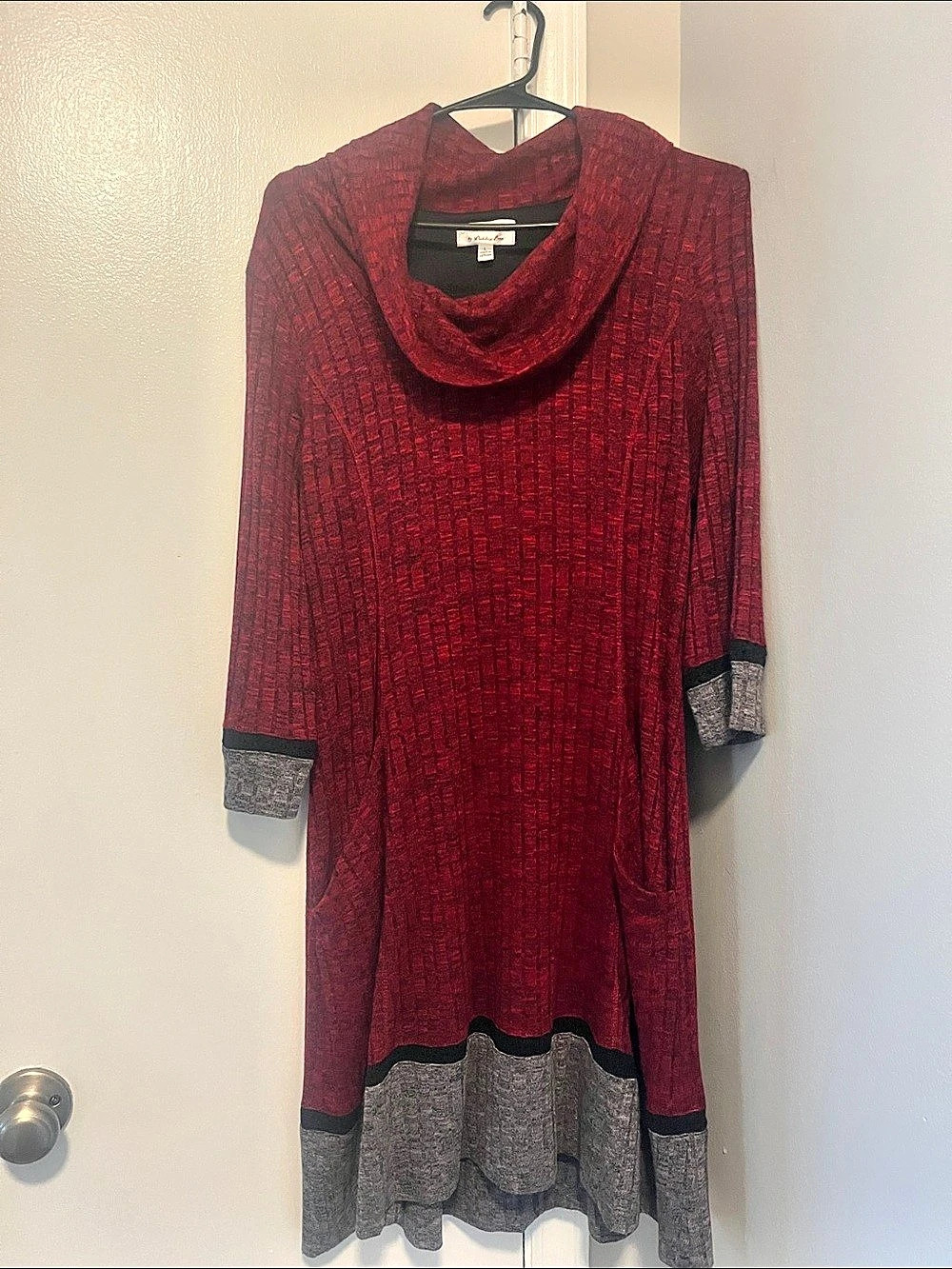 Signature by Robbie Bee Color Block Cowl Neck Dress in Red & Gray Size Large